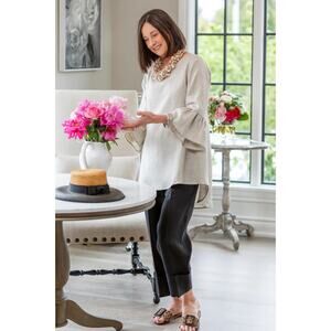 NWT Crown Linen Designs Bella Bell Sleeve Tunic Top Size Small Flax Beige Hi Low